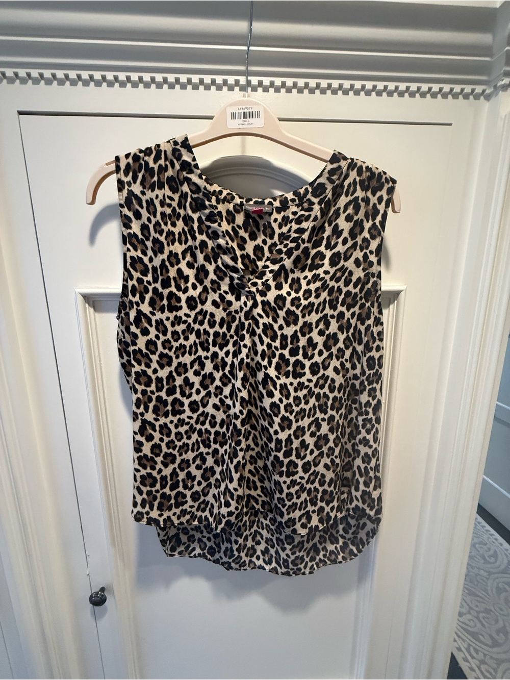 Vince Camuto - leopard print sleeveless blouse size XL